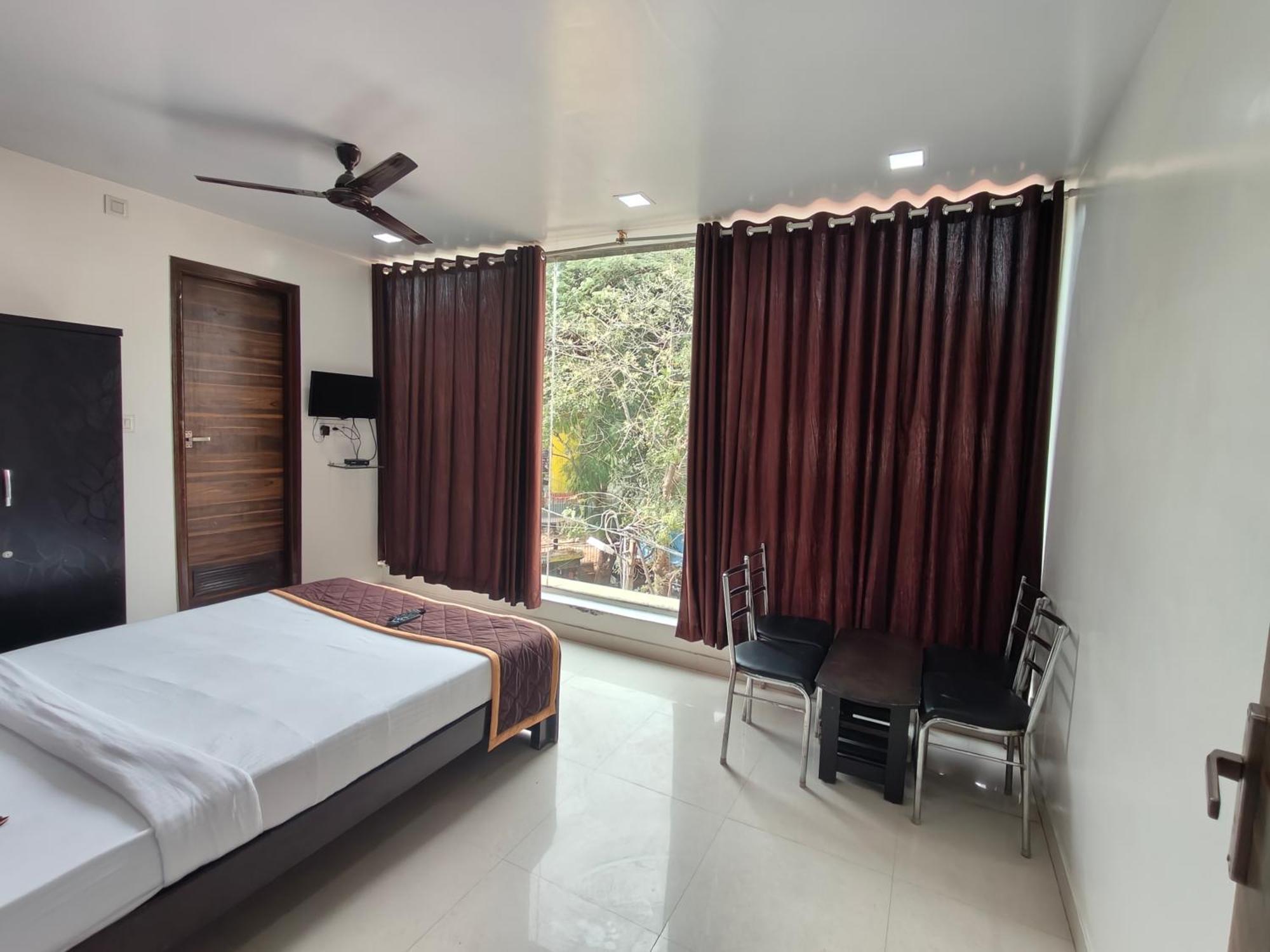 Hotel Golden Arch Bangalore Exterior foto